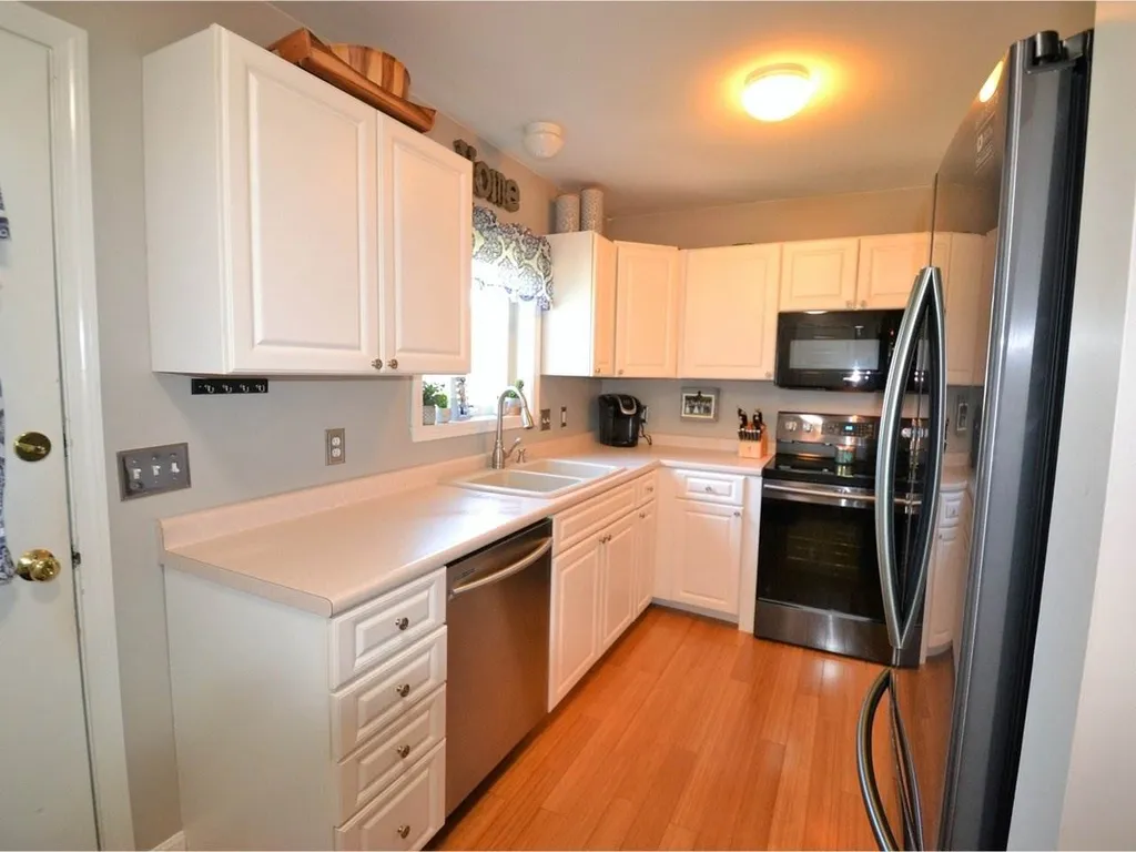 54 Colonial Road Fairfax VT 05454