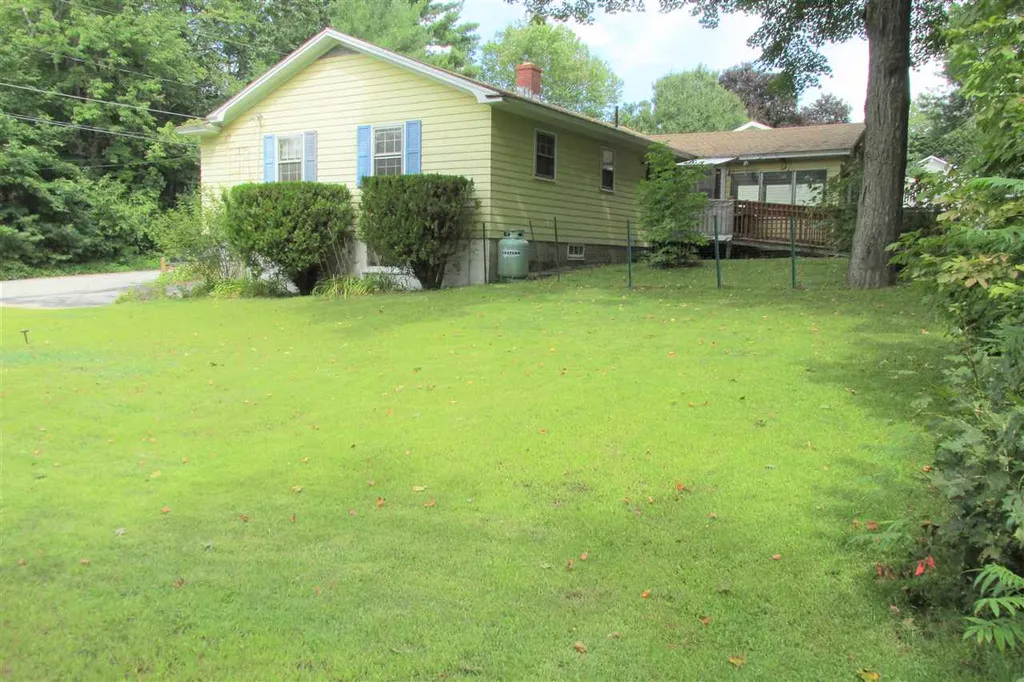 5 Hillview Terrace Farmington NH 03835