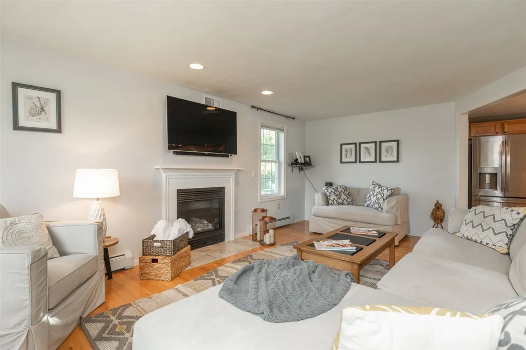 3 Nantucket Court Dover NH 03820