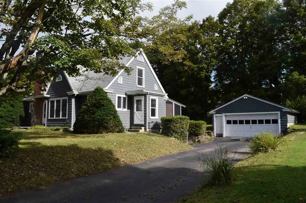 102 Prospect Street Hyde Park VT 05655