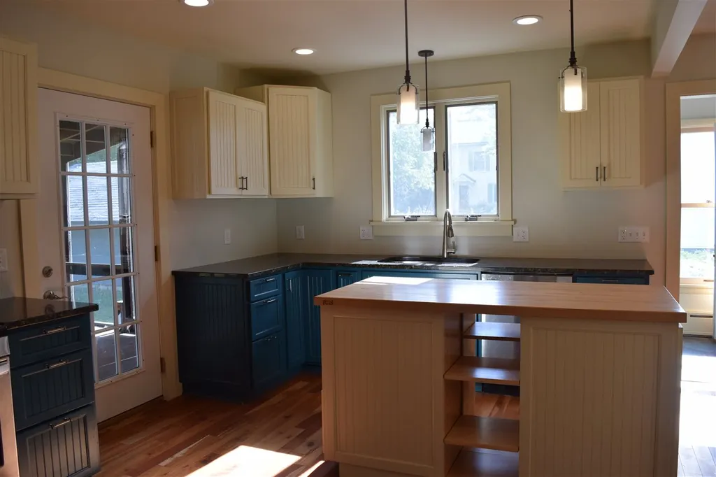 102 Prospect Street Hyde Park VT 05655