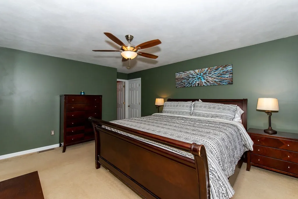 2 Jolan Lane Raymond NH 03077