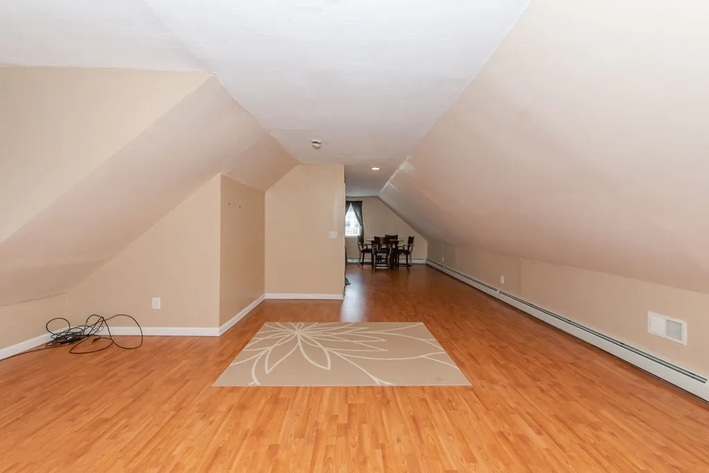 2 Jolan Lane Raymond NH 03077