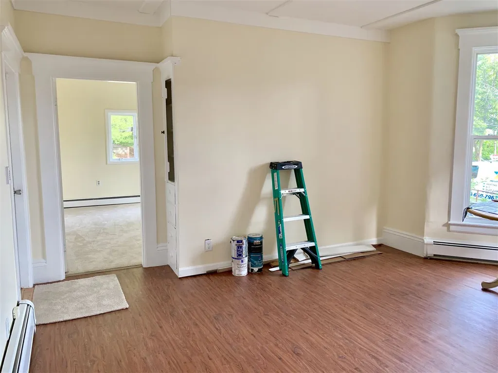 28 Linden Street Manchester NH 03104