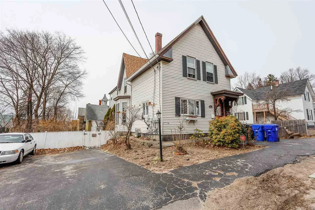 28 Linden Street Manchester NH 03104