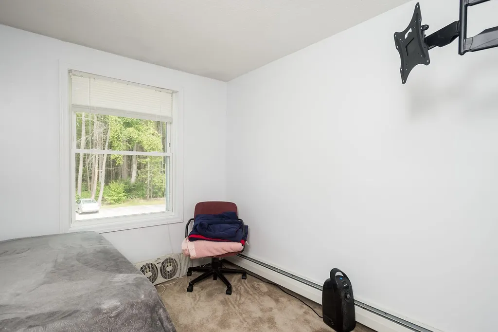 19 Hemlock Forest Road Dover NH 03820