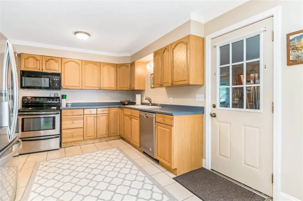 16 Whitney Hill Road Williston VT 05495