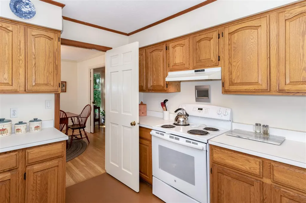 20 Skyview Circle Meredith NH 03253