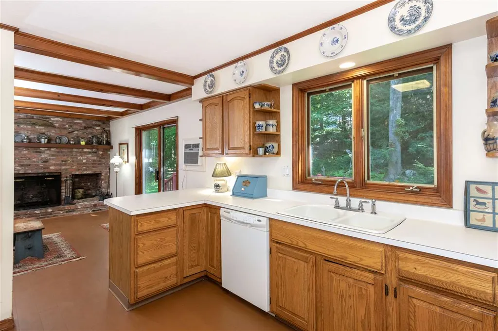 20 Skyview Circle Meredith NH 03253