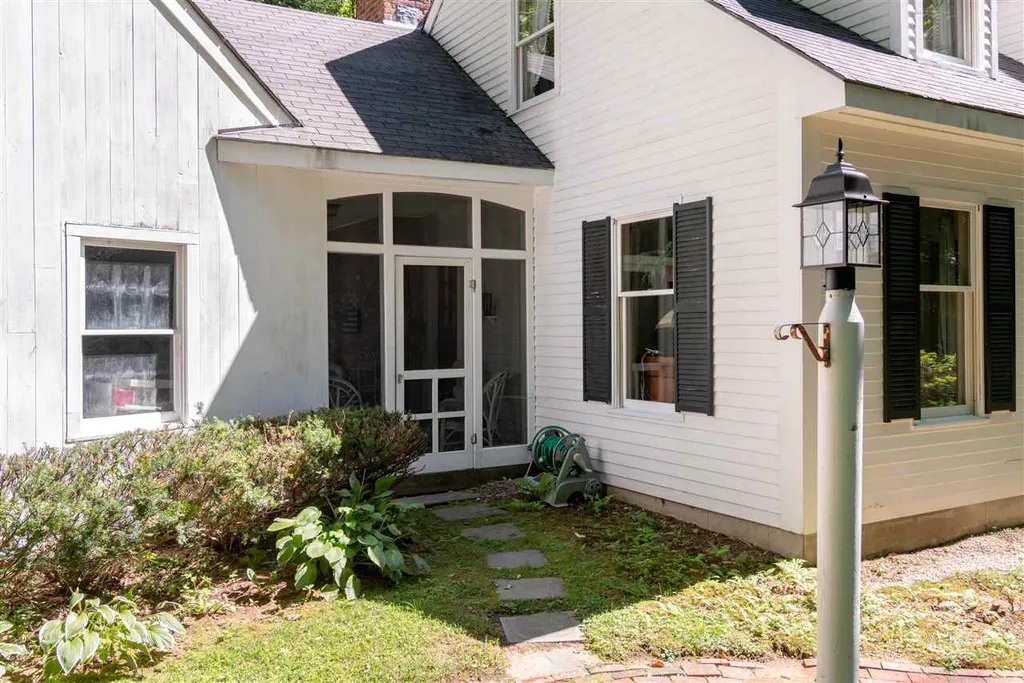 20 Skyview Circle Meredith NH 03253