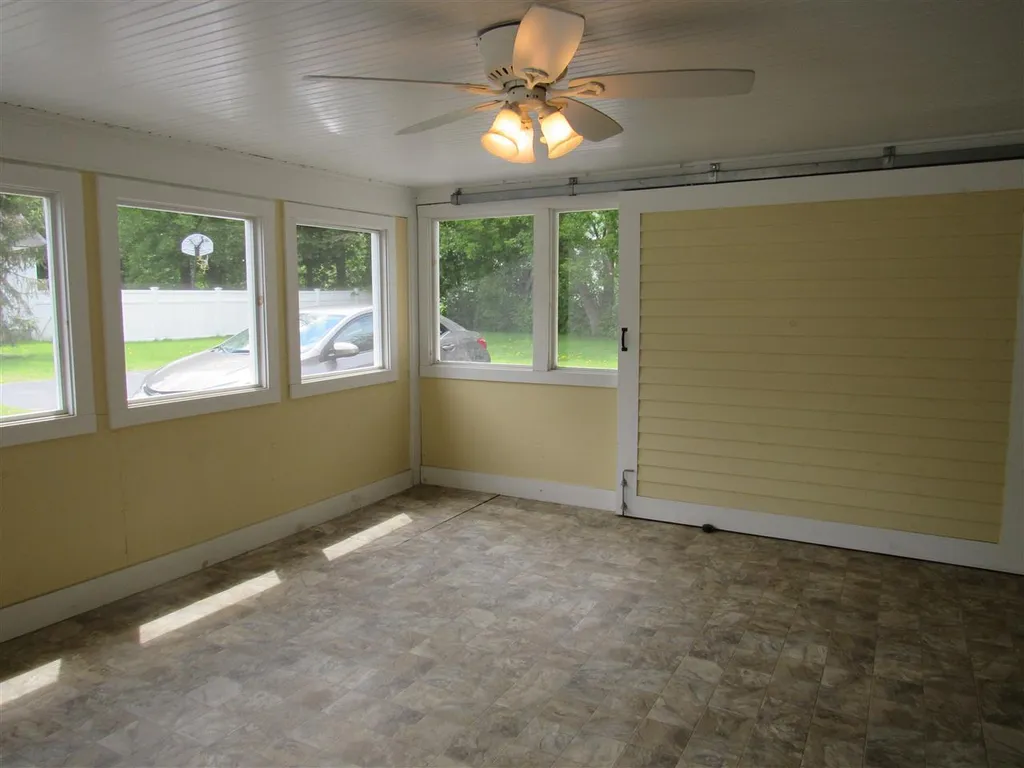 19 Androscoggin Street Gorham NH 03581