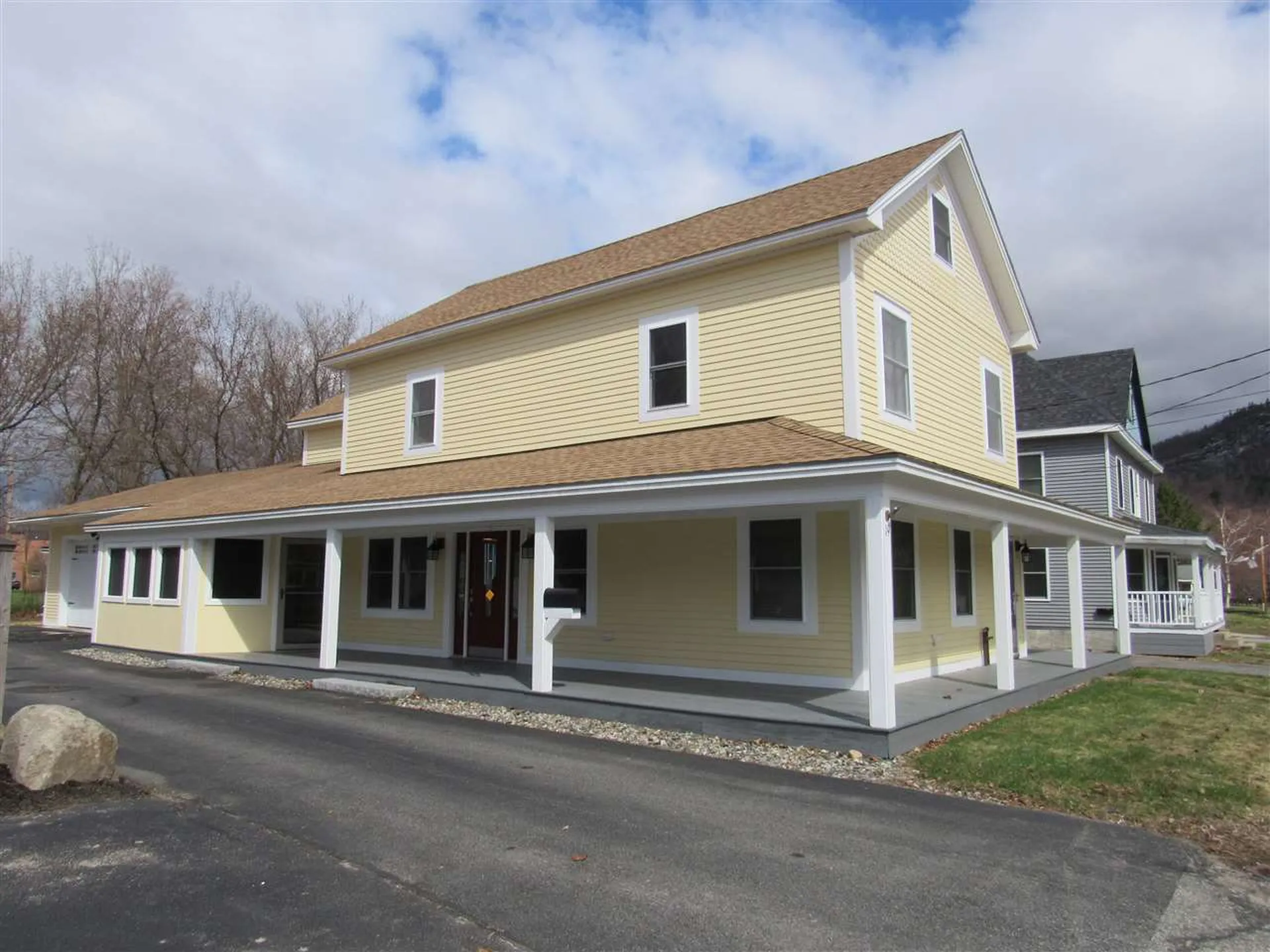 19 Androscoggin Street Gorham NH 03581
