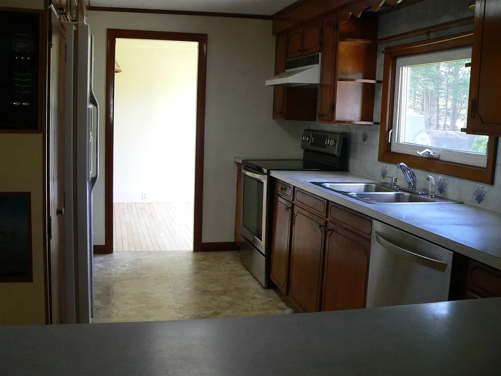 19 Nh Route 145 Colebrook NH 03576