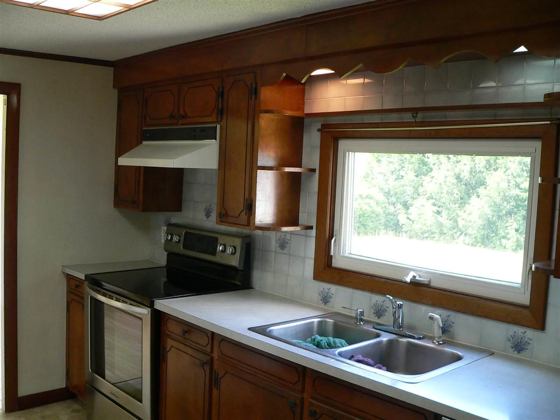 19 Nh Route 145 Colebrook NH 03576