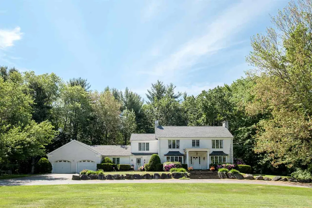 16 Morrill Street Hampton NH 03842