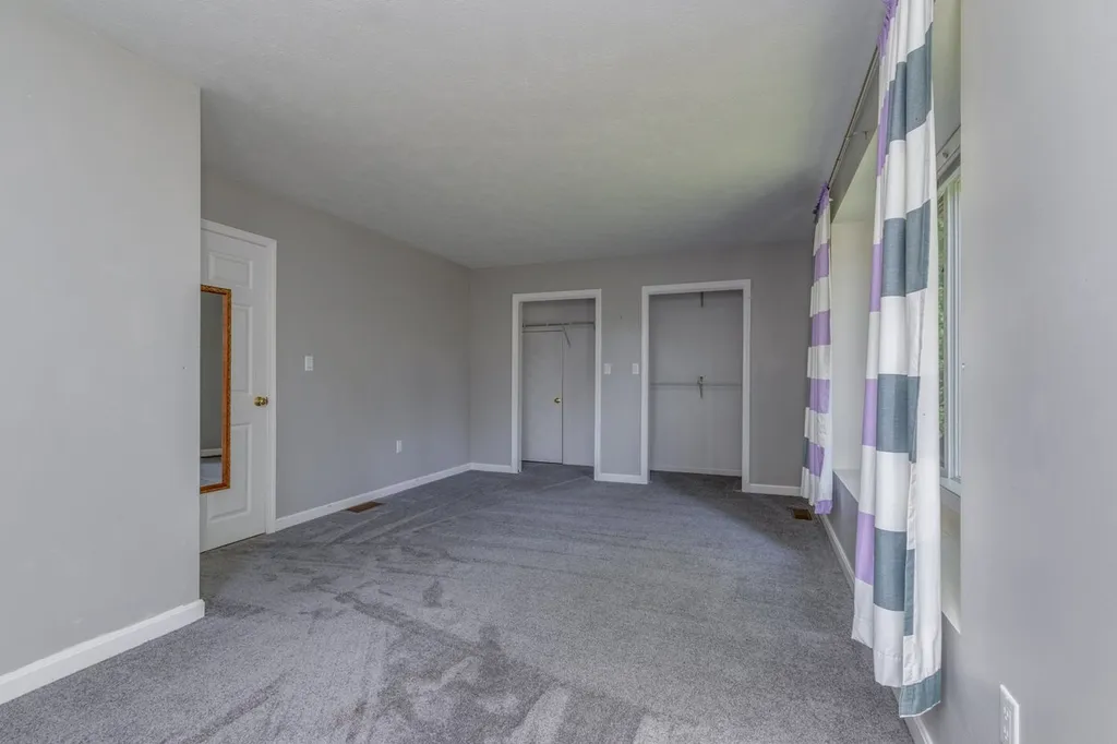 3 Independence Drive Salem NH 03079