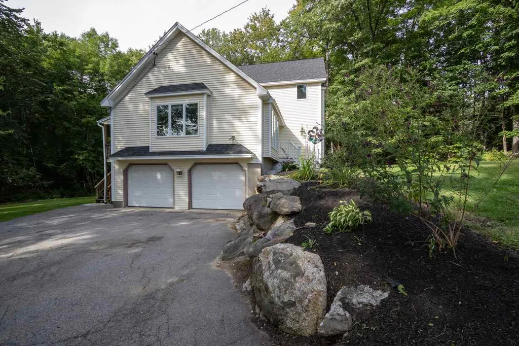 3 Independence Drive Salem NH 03079
