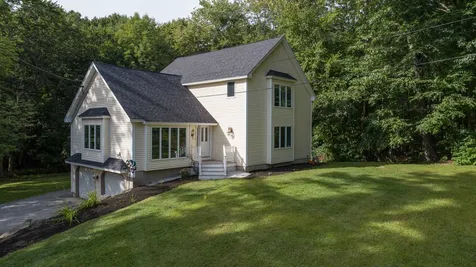 3 Independence Drive Salem NH 03079