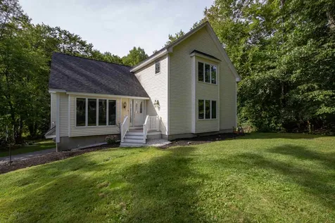 3 Independence Drive Salem NH 03079