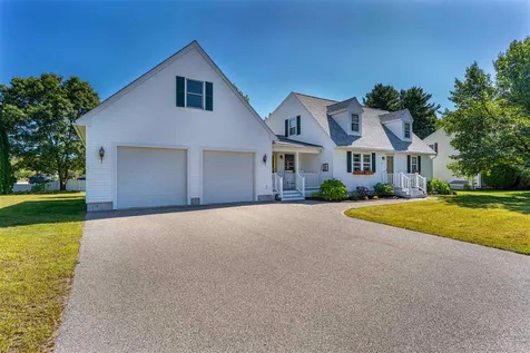 477 Stockdale Circle Rollinsford NH 03869