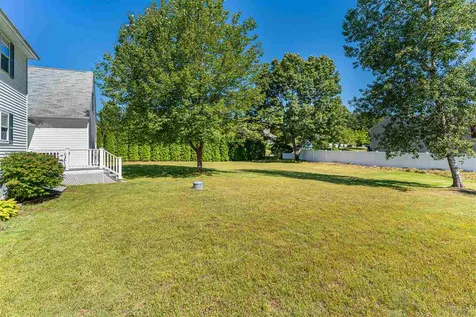 477 Stockdale Circle Rollinsford NH 03869