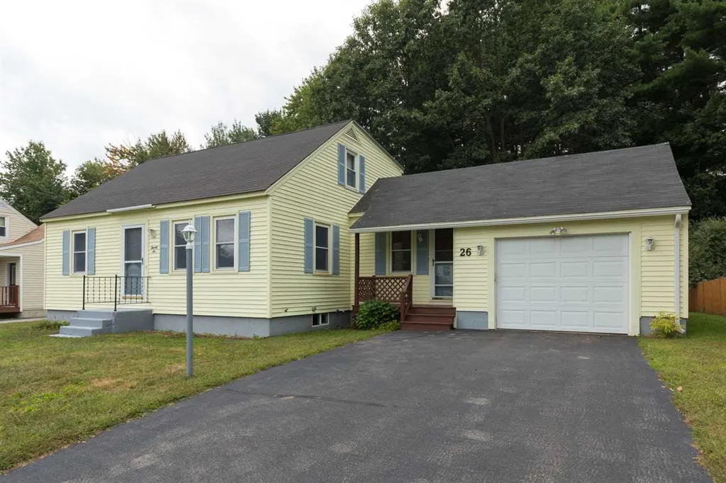 26 Maplewood Avenue Dover NH 03820