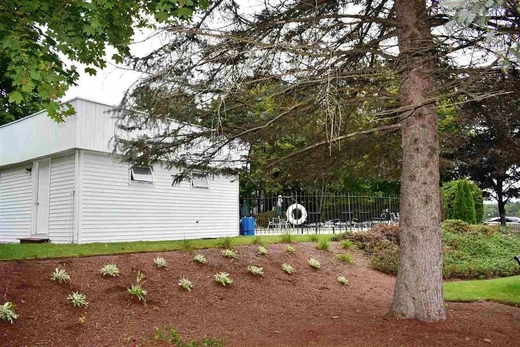 39 Spit Brook Road Nashua NH 03060