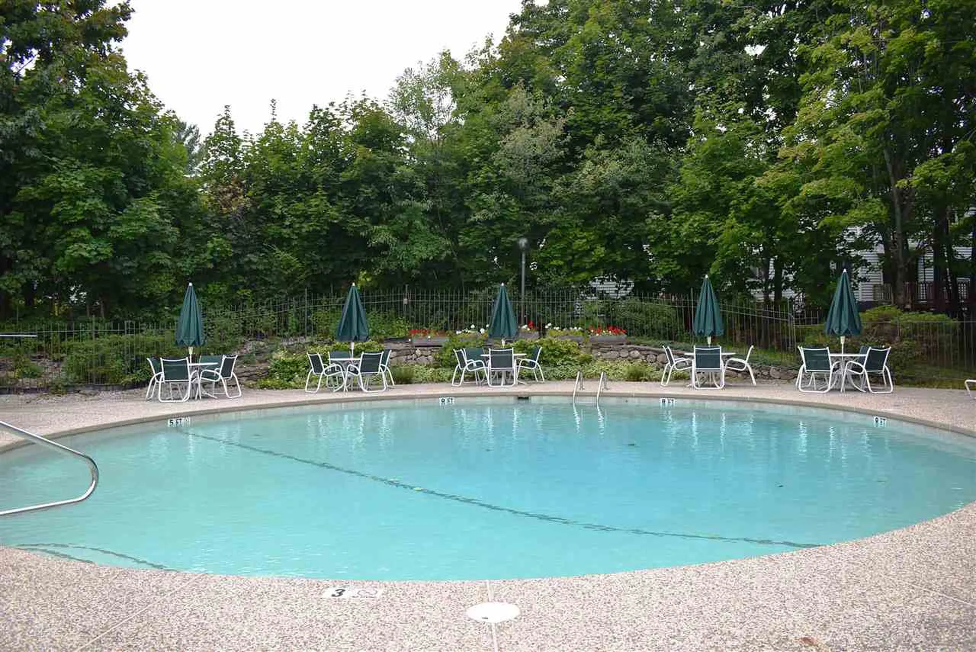 39 Spit Brook Road Nashua NH 03060