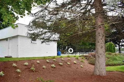 39 Spit Brook Road Nashua NH 03060
