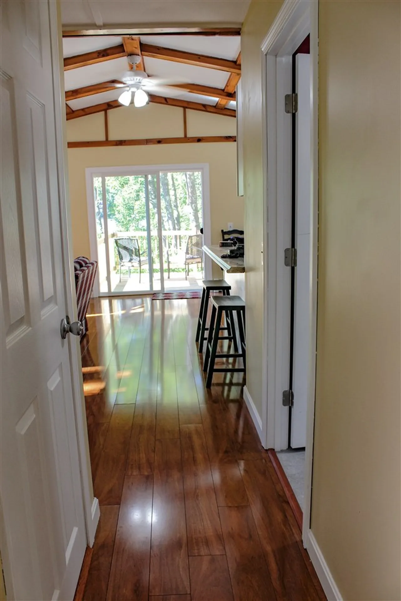 18 W. Shore Drive Raymond NH 03077