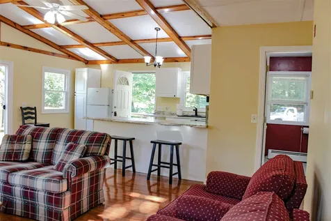 18 W. Shore Drive Raymond NH 03077