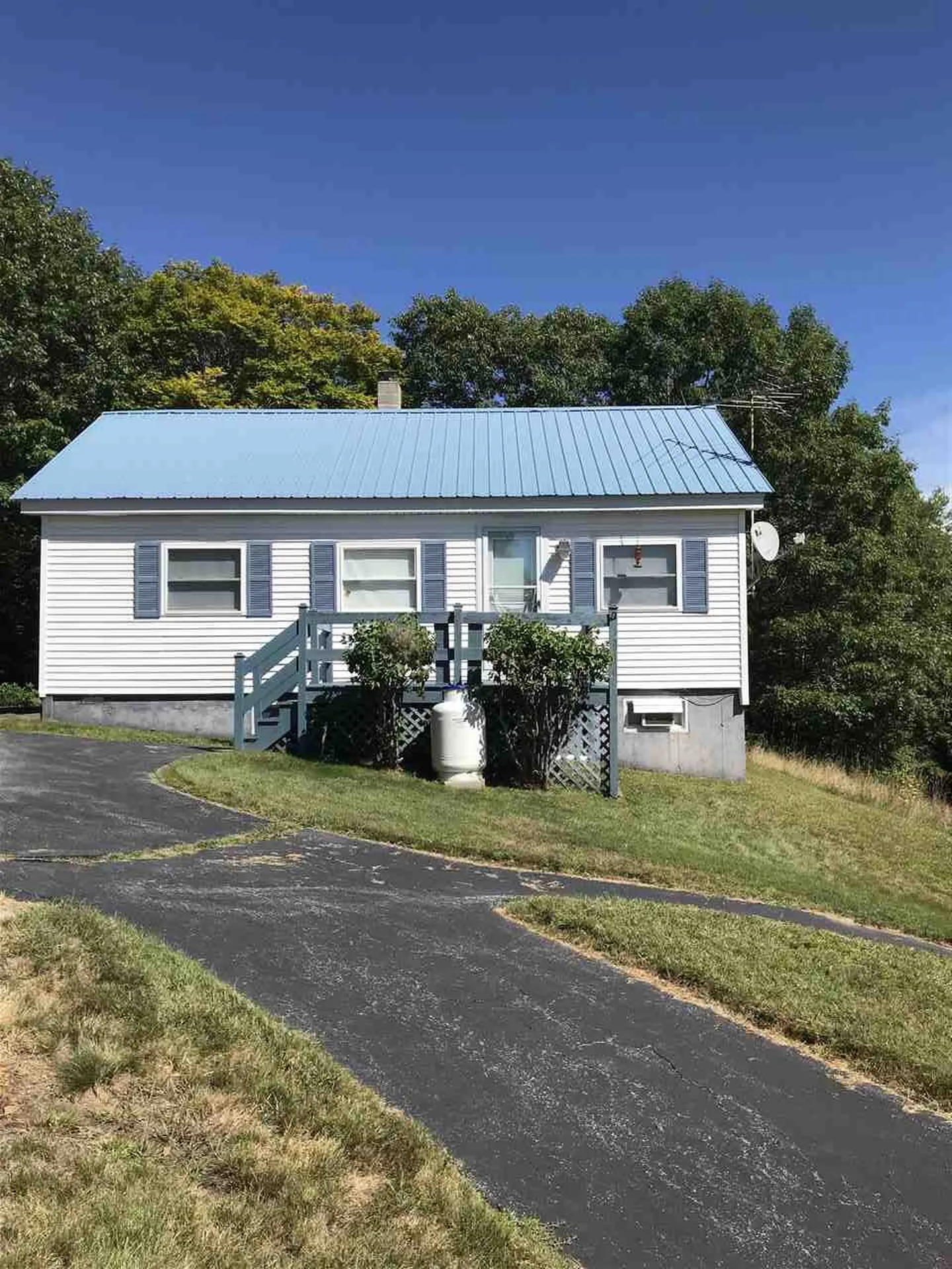 85 Sky Pond Road New Hampton NH 03256