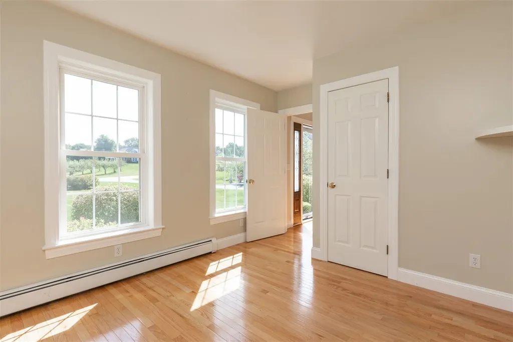 14 Easton Hill Lane Stratham NH 03885