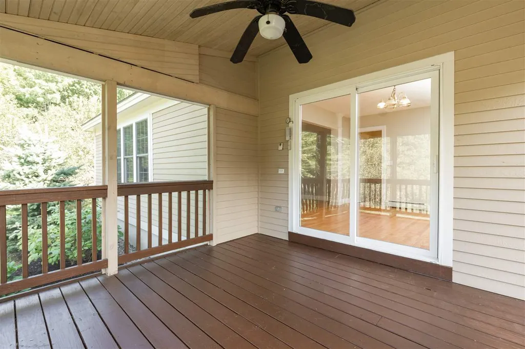 14 Easton Hill Lane Stratham NH 03885