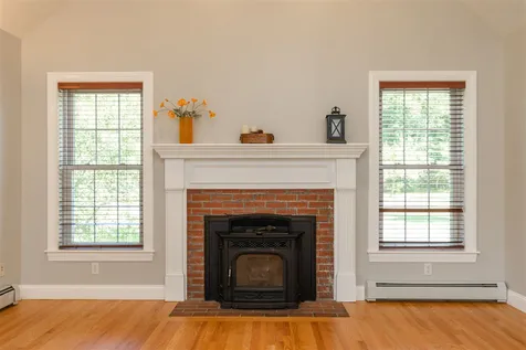 14 Easton Hill Lane Stratham NH 03885