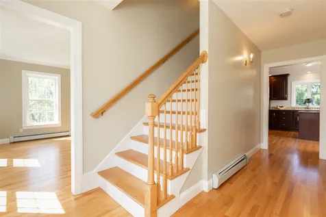 14 Easton Hill Lane Stratham NH 03885