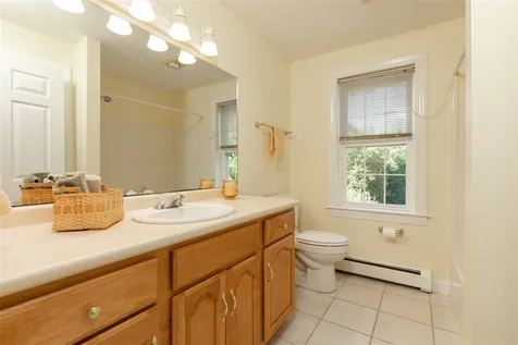 14 Easton Hill Lane Stratham NH 03885