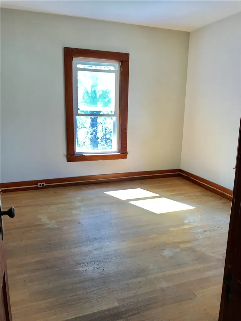 24 Mulberry Street Nashua NH 03060
