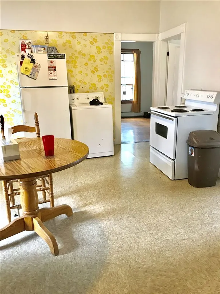 24 Mulberry Street Nashua NH 03060