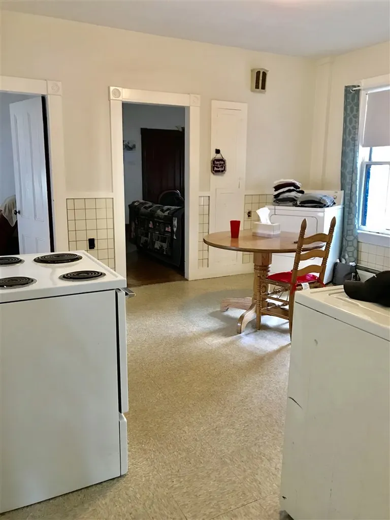 24 Mulberry Street Nashua NH 03060