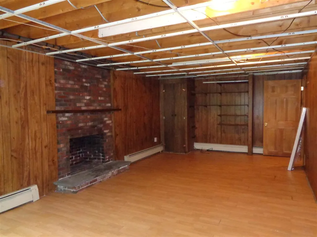 9 Gary Lane Exeter NH 03833