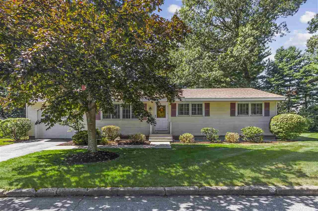 65 Pepperidge Drive Manchester NH 03103