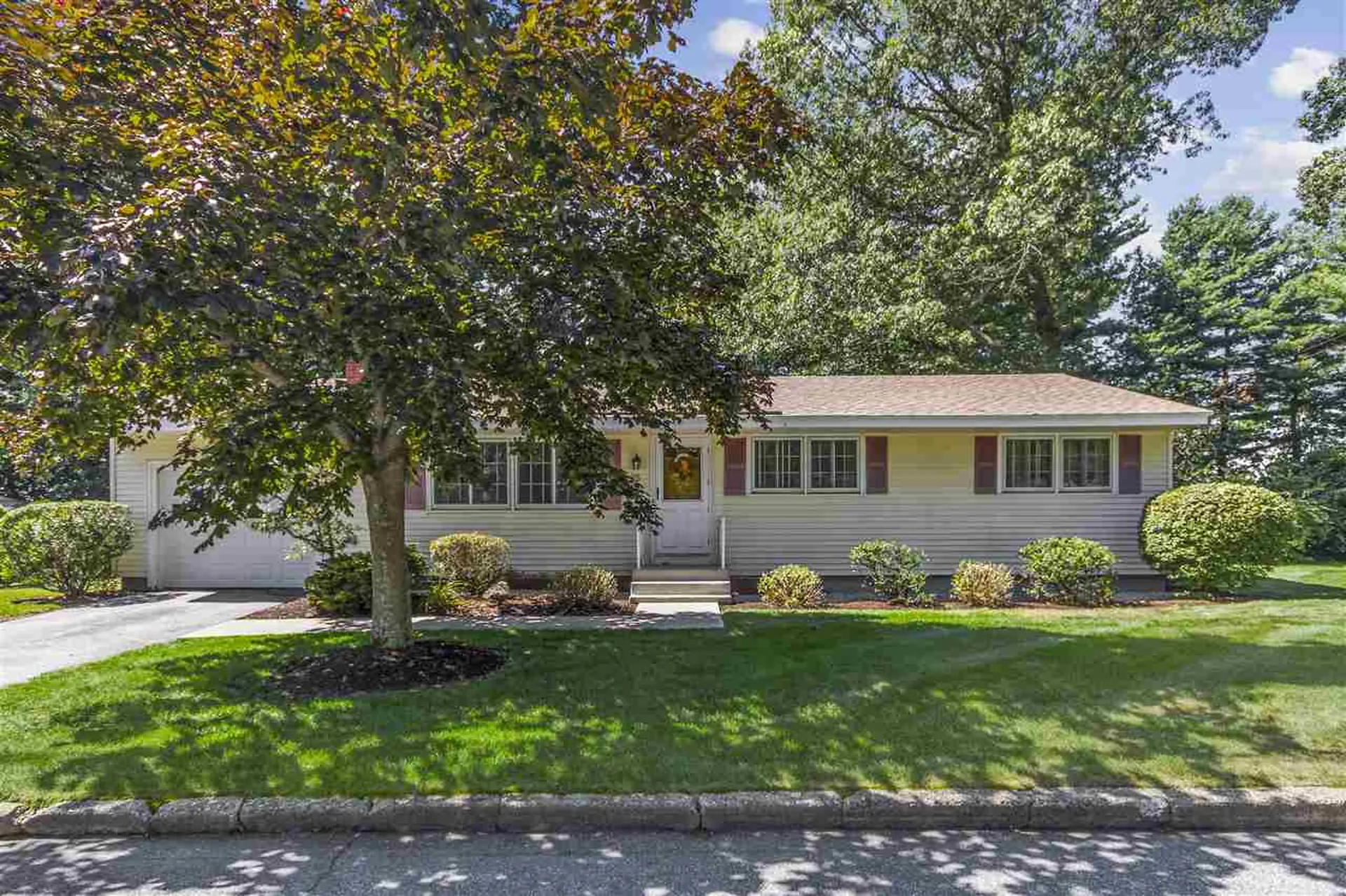 65 Pepperidge Drive Manchester NH 03103
