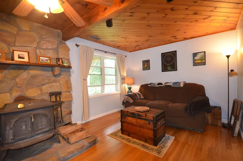 24 Shapleigh Road Kittery ME 03904
