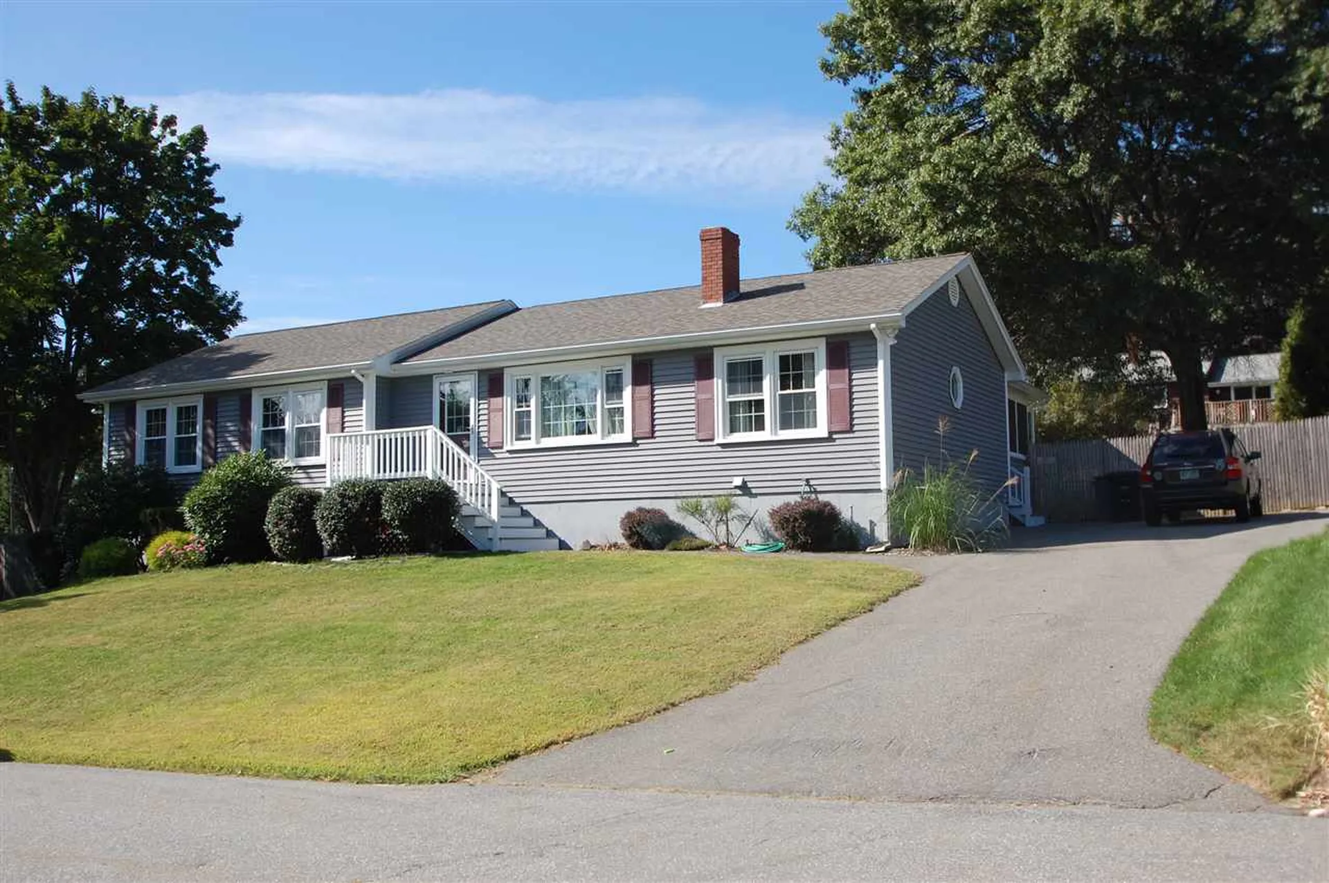 5 Rena Avenue Salem NH 03079