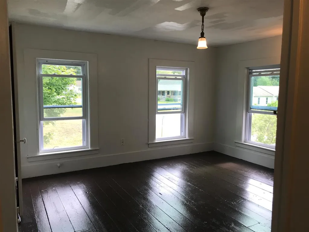 41 Union Street Hillsborough NH 03244