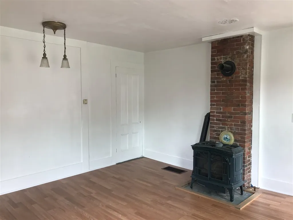 41 Union Street Hillsborough NH 03244