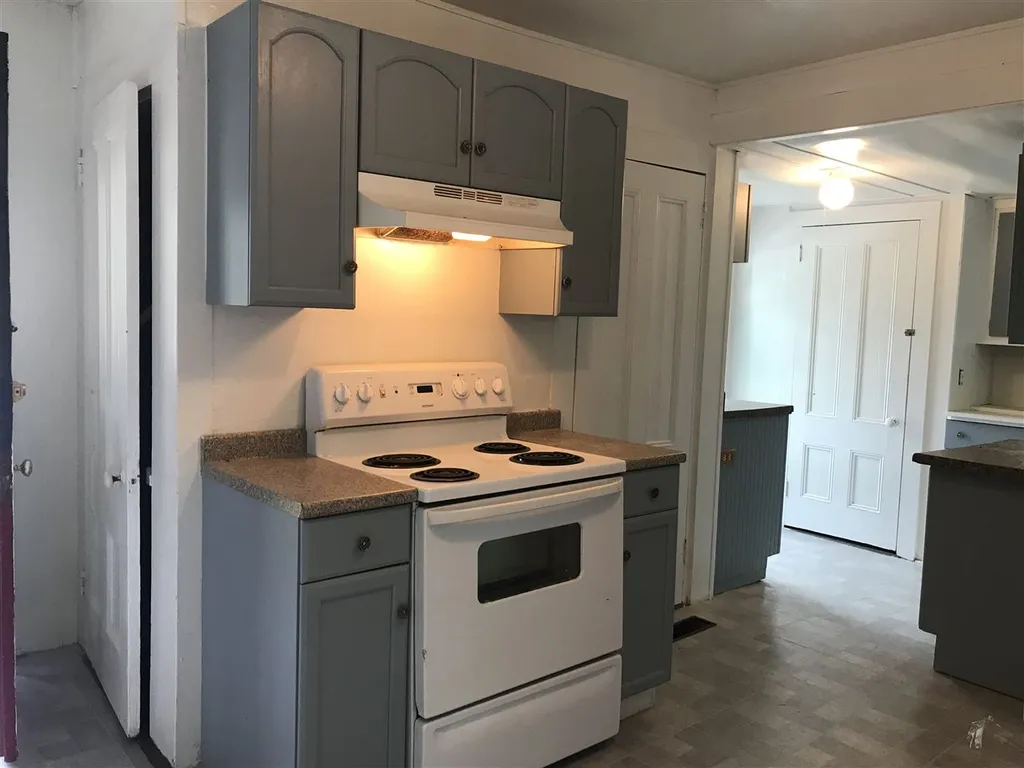 41 Union Street Hillsborough NH 03244