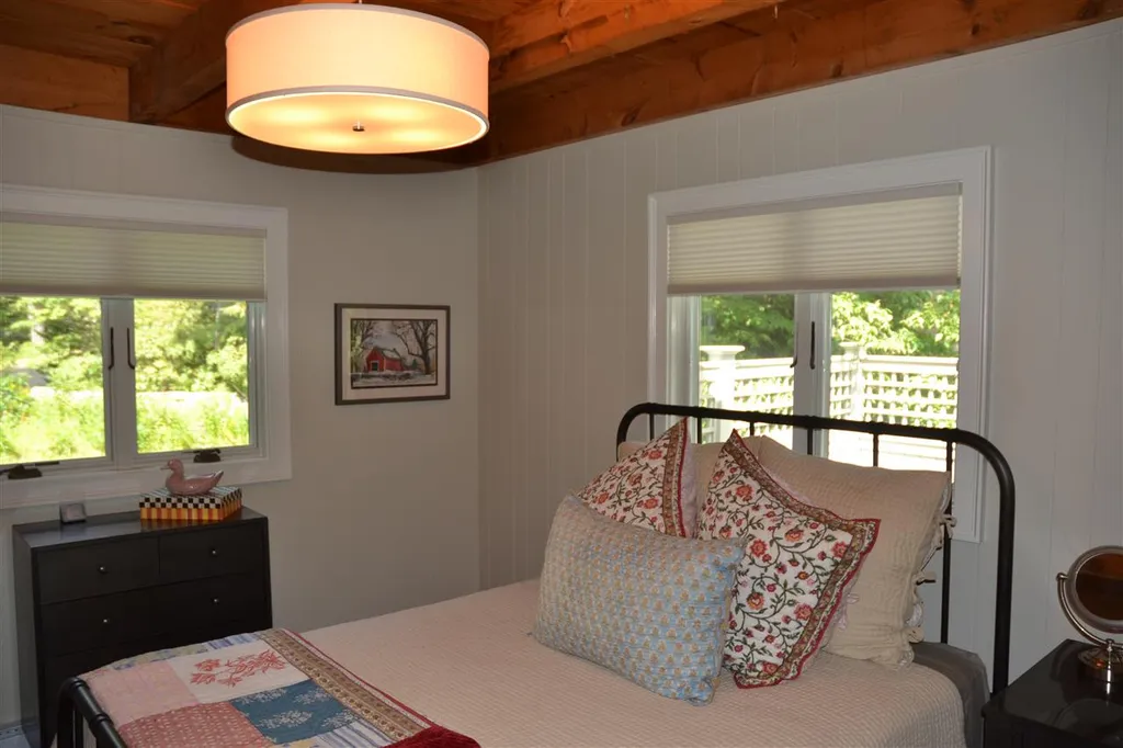 180 Pine Point Drive New Durham NH 03855