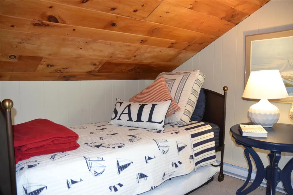 180 Pine Point Drive New Durham NH 03855